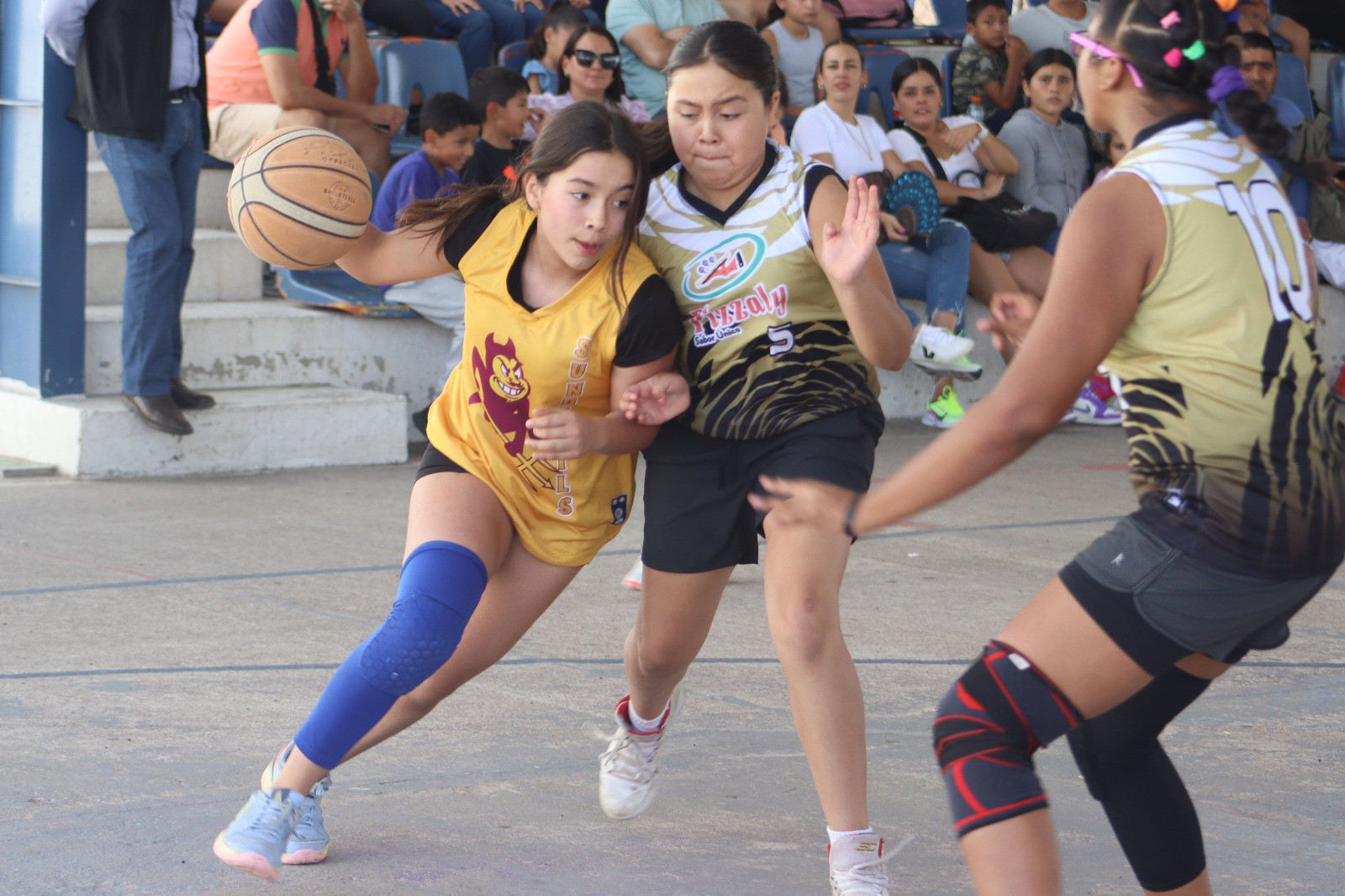 En Desarrollo El Estatal De La Telmex-Telcel De Basquetbol En El IED