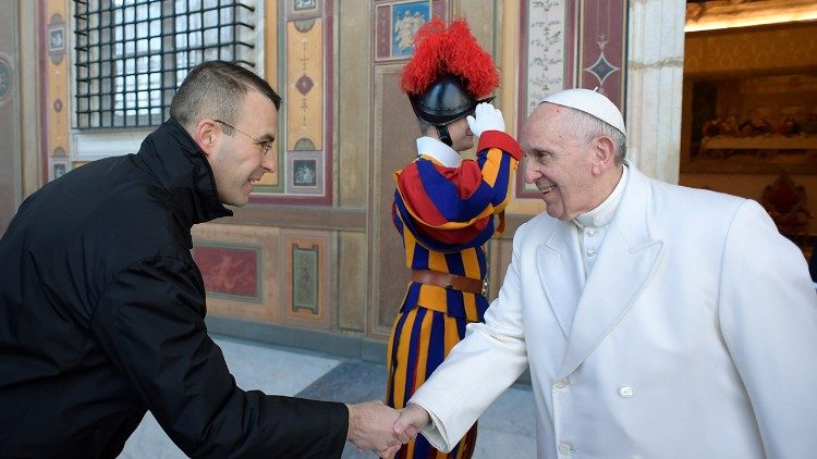 Didier saluda al papa